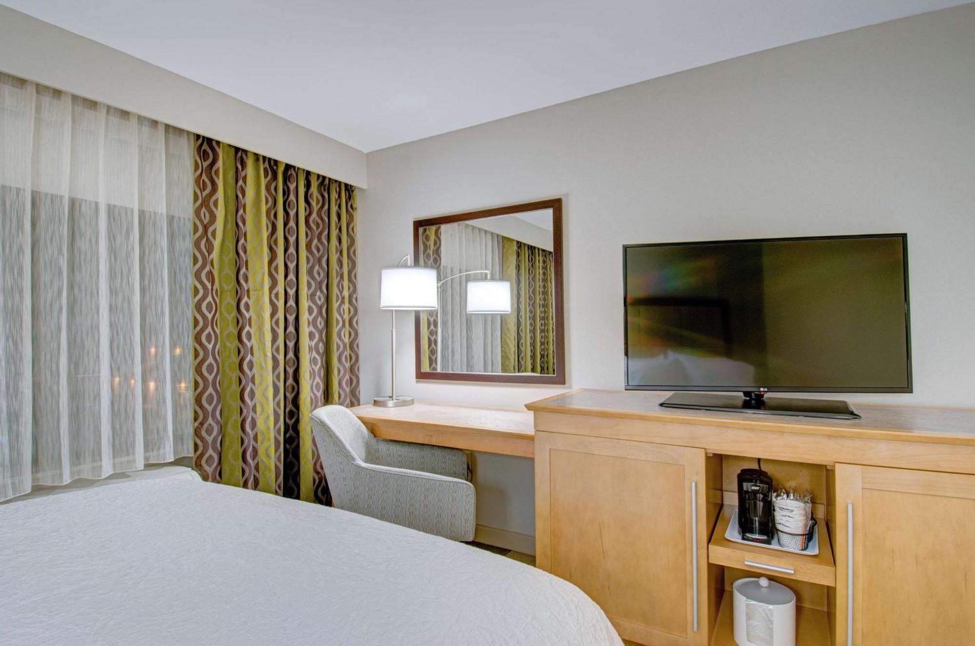 Hampton Inn Boston - Westborough Eksteriør billede